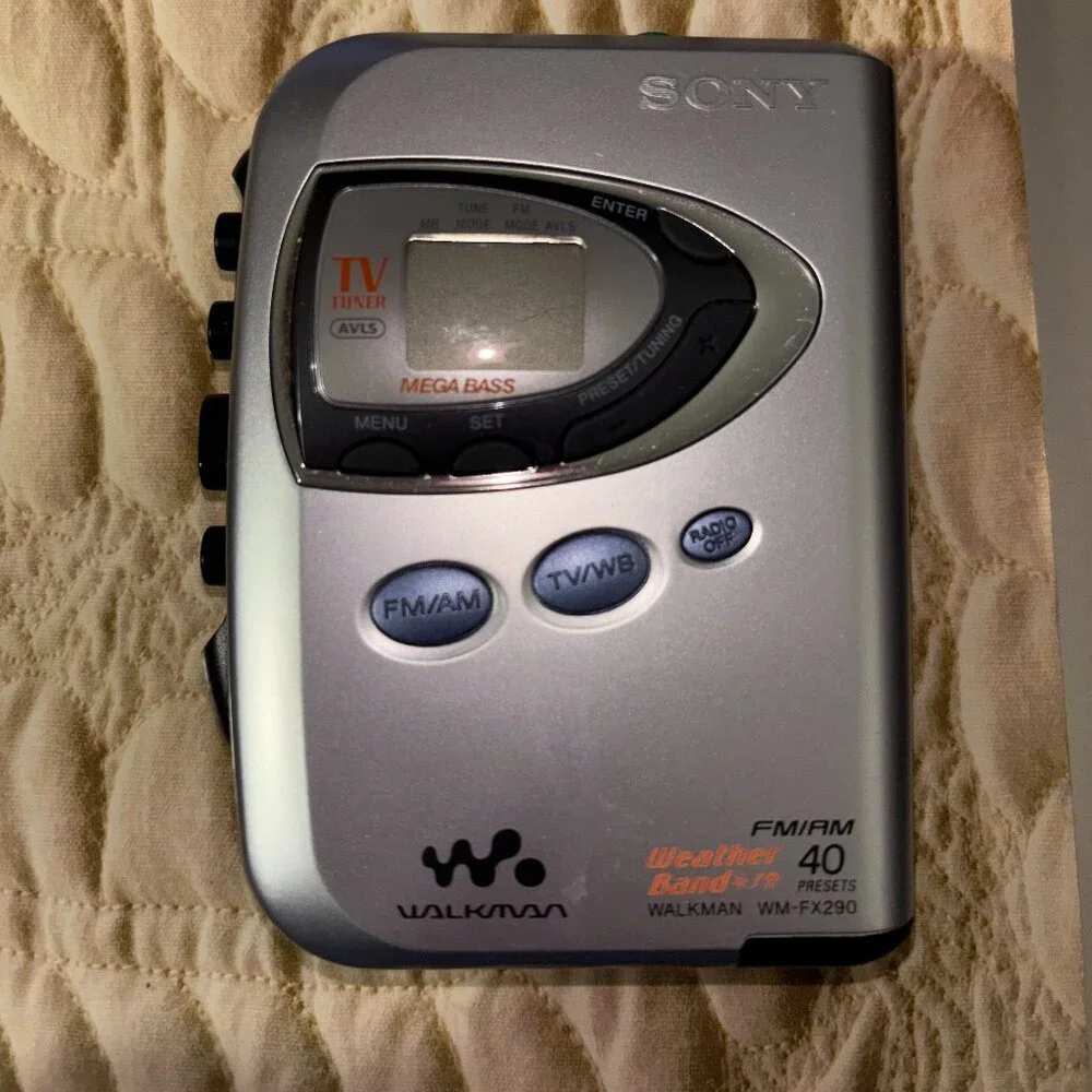 SONY Walkman - Picture 1 of 2